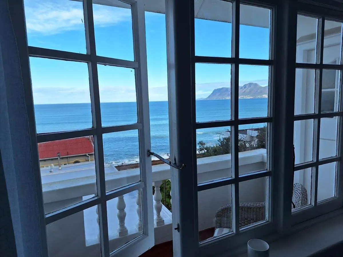 St James Mansions Apartment Muizenberg